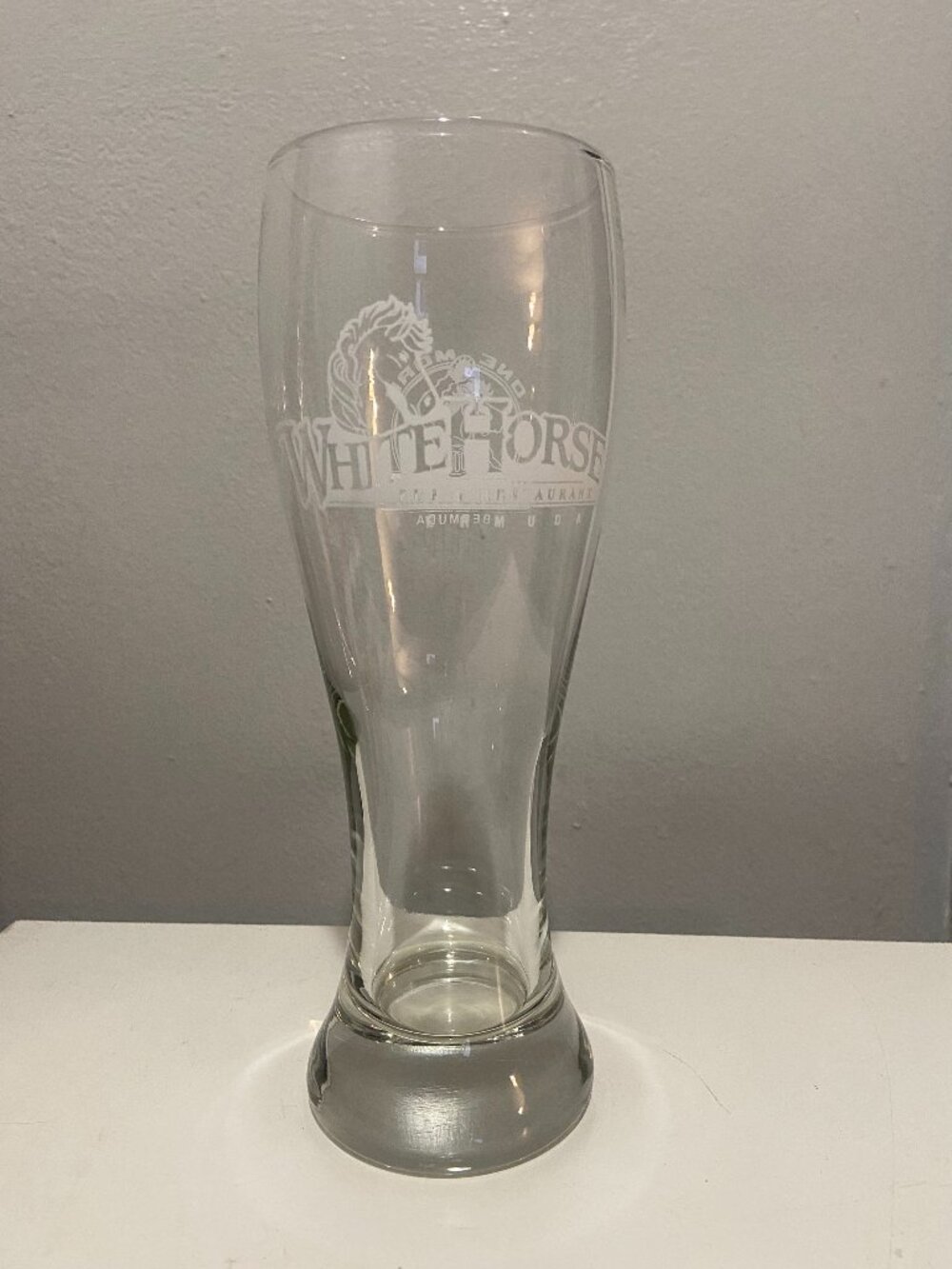 White Horse Pub & Restaurant BERMUDA Double-Sided ONE MORE BEER Pint Glass